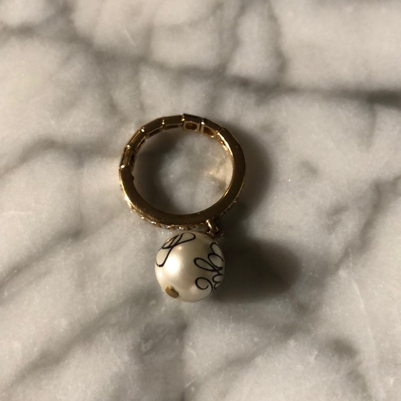 Guess Ring with Faux Pearl - Picture 2 of 6